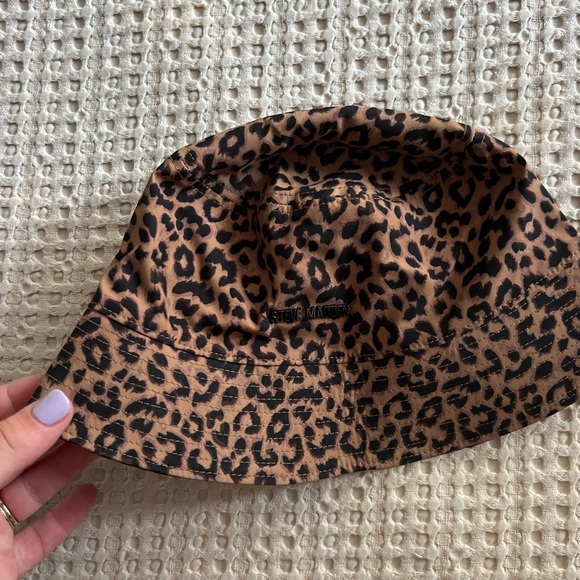 Leopard Bucket Hat - Picture 2 of 4